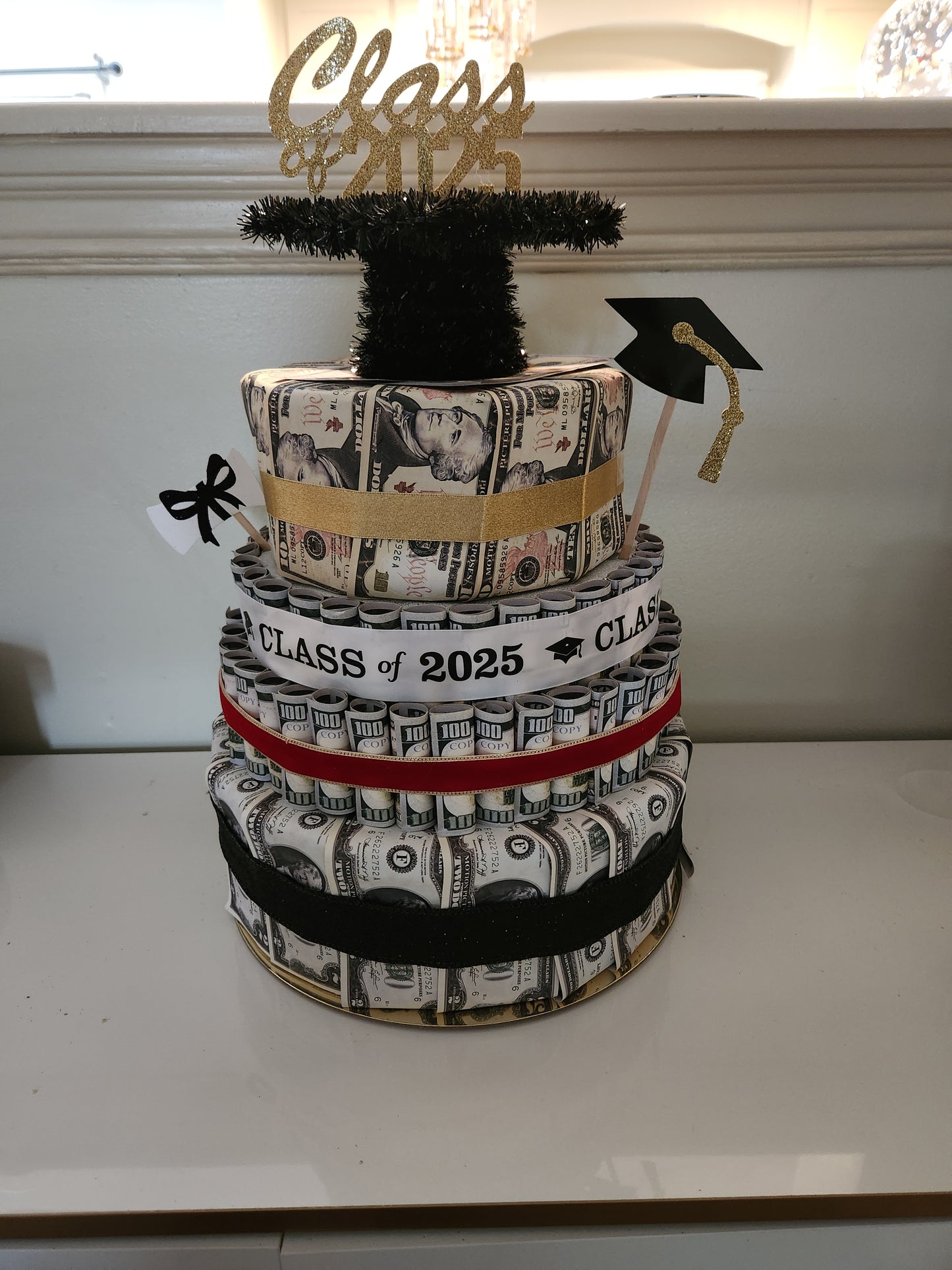 $200 4 tier money cake (THE CASH AMOUNT IS INCLUDED IN PRICE)