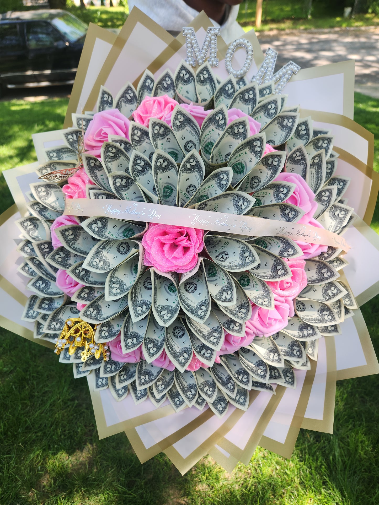 $150 Money Bouquet(MONEY IS INCLUDED WITH THE TOTAL PRICE)