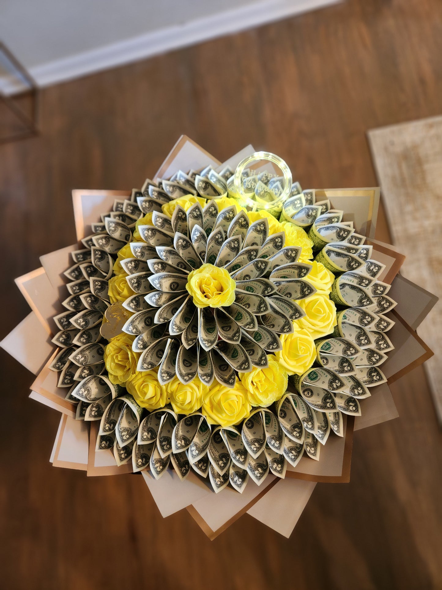 $200 Money Bouquet (MONEY IS INCLUDED WITH THE TOTAL PRICE)